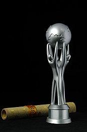 《电锯甜心RePOP》计划推出大型更新内容 将添加新服装